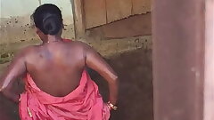 Desi village horny bhabhi nude bath show caught by hidden cam